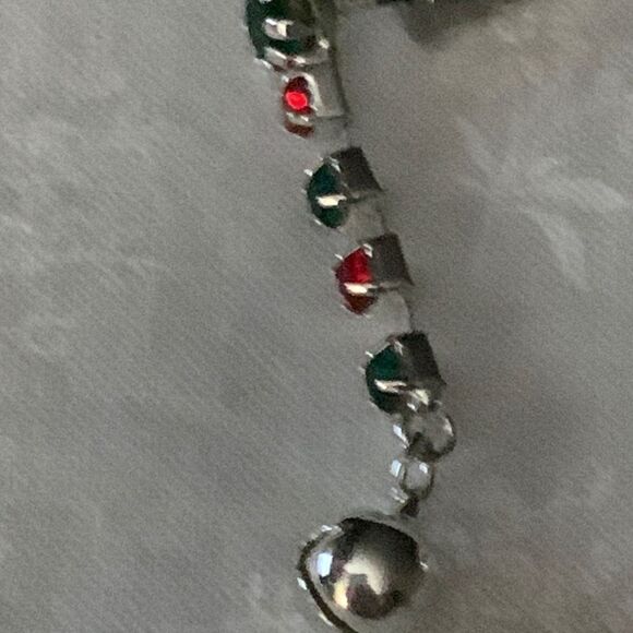 Vintage Christmas Earrings - Picture 13 of 14